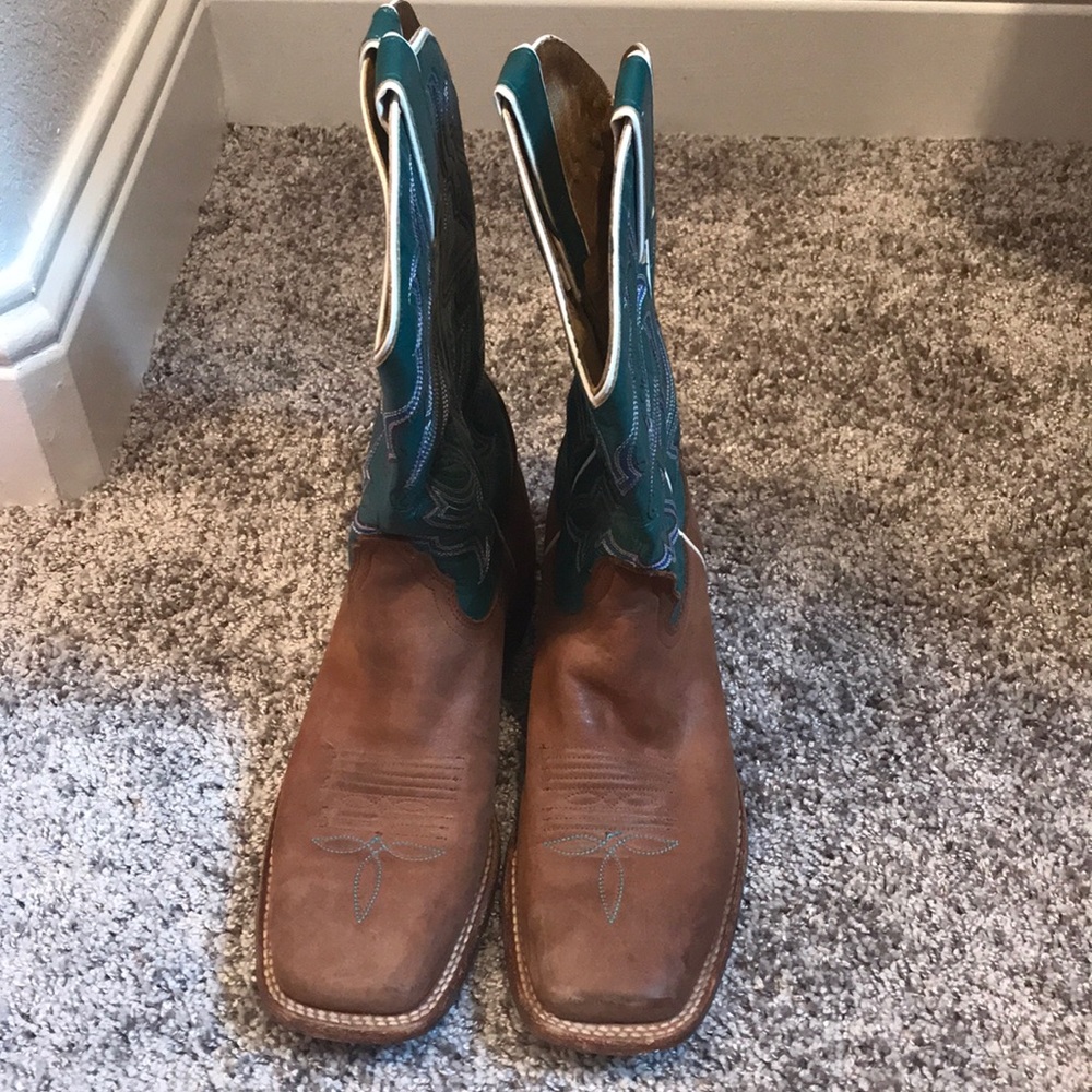Nocona Boots